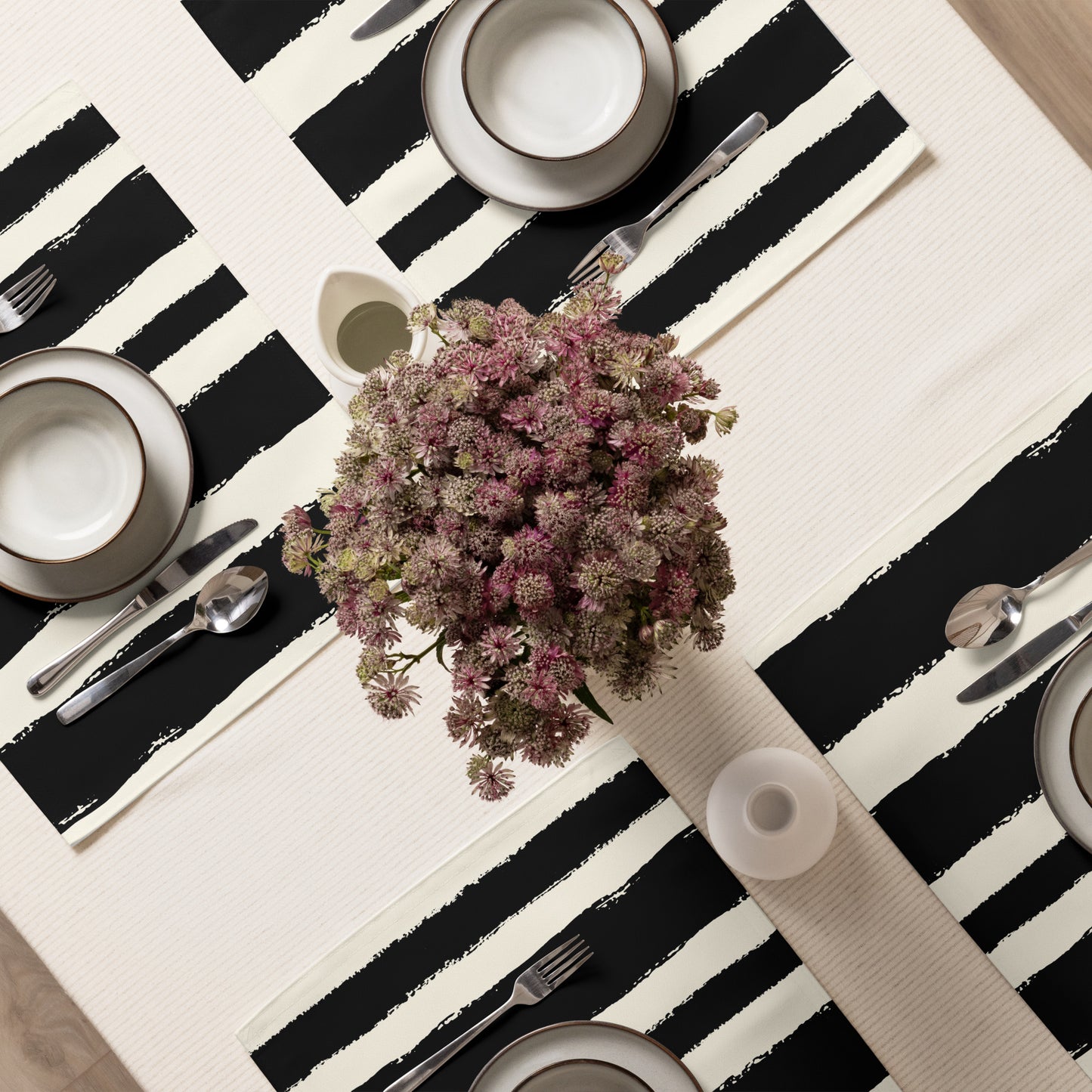 Black & Cream Polyester Placemats with Hand-painted Brush Stroke Print — Set of 4 #PSBS-1013