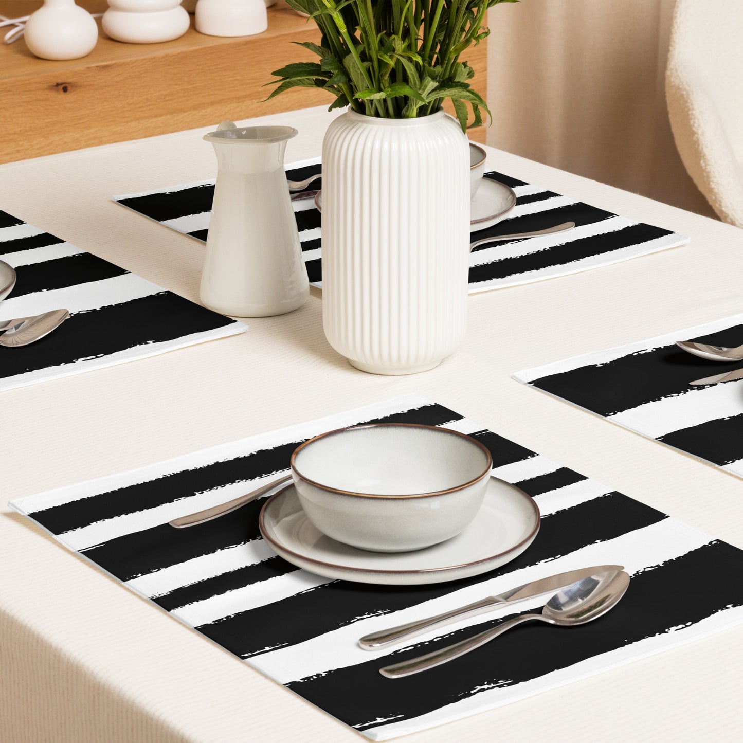 Black & White Polyester Placemats with Hand-painted Brush Stroke Print — Set of 4 #PSBS-1011