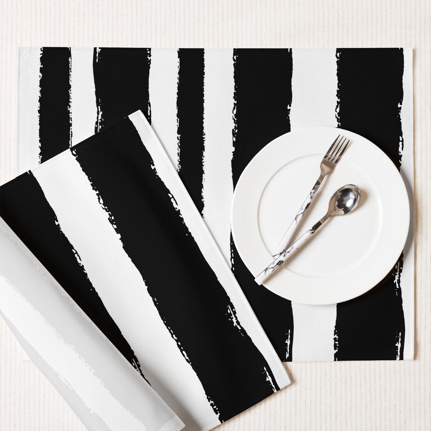 Black & White Polyester Placemats with Hand-painted Brush Stroke Print — Set of 4 #PSBS-1011