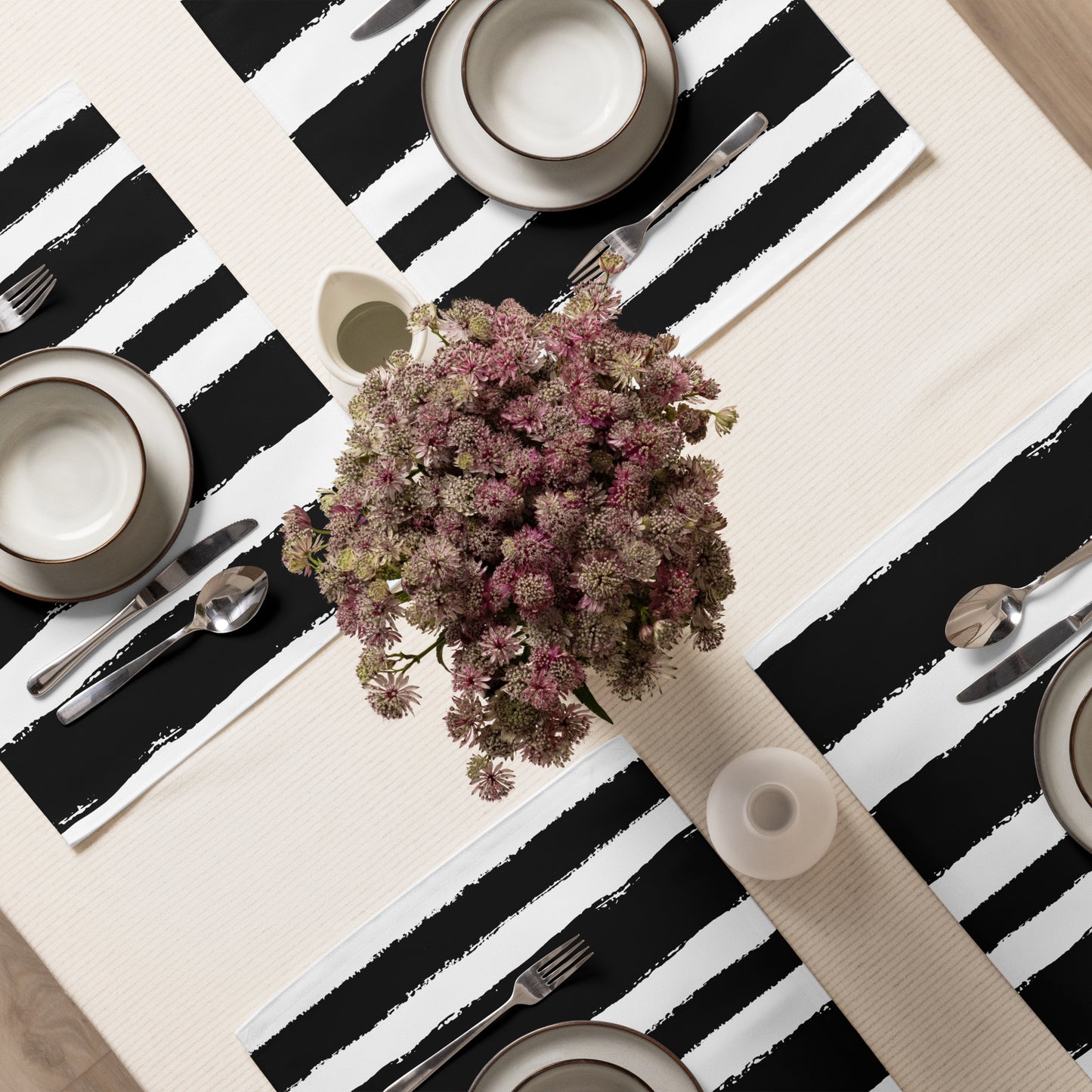 Black & White Polyester Placemats with Hand-painted Brush Stroke Print — Set of 4 #PSBS-1011